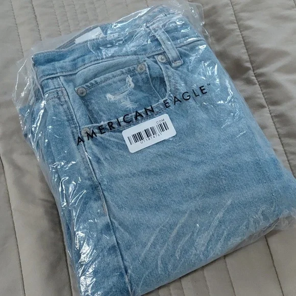 American Eagle Outfitters Super High Rise Baggy Straight Jeans - Picture 10 of 13